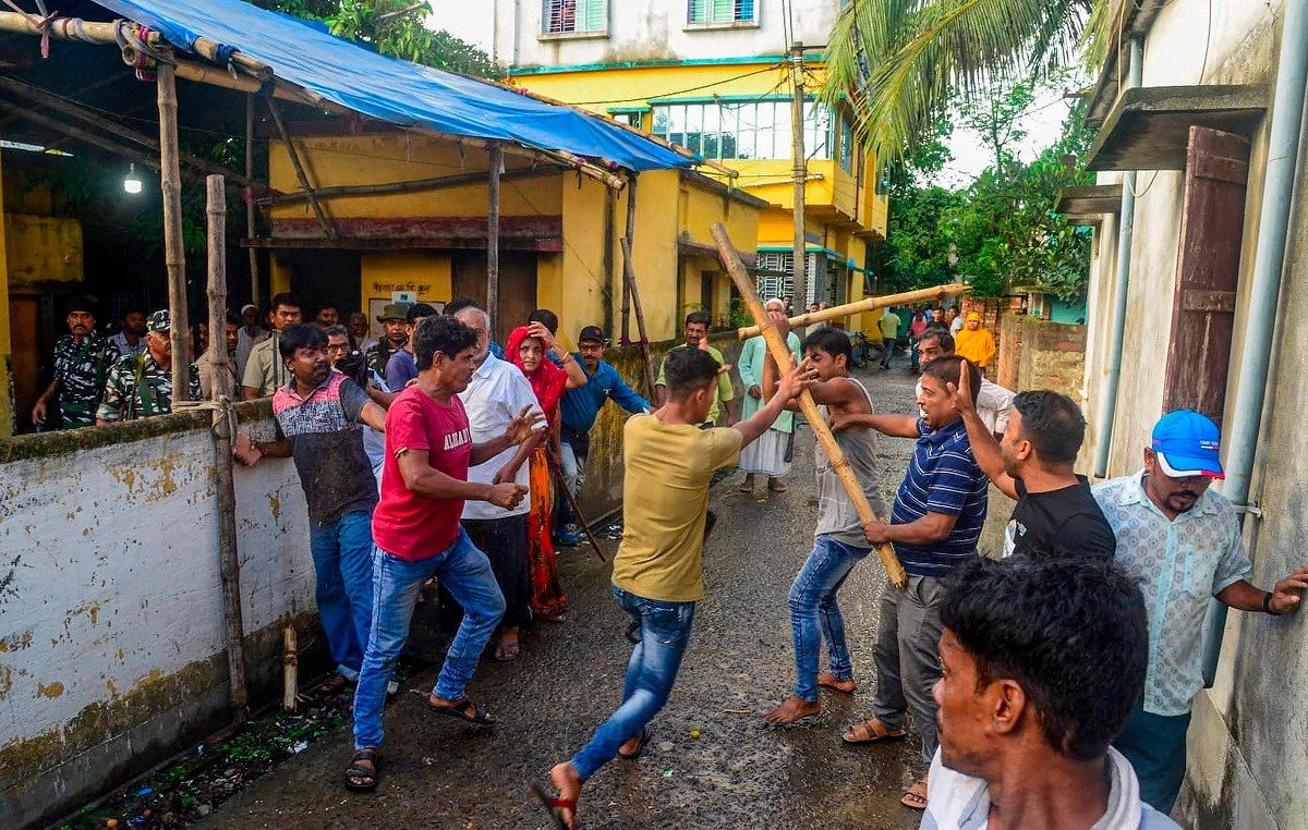 पश्चिम बंगालको चुनावमा हिंसा, कम्तिमा १३ जना मारिए